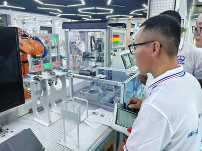 齊風(fēng)魯韻·技行中國(guó) 漢語(yǔ)橋團(tuán)組深入智能制造先進(jìn)技術(shù)培訓(xùn)，聚焦智能控制系統(tǒng)集成